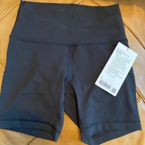 Lululemon Wunder Train HR Short 6” NWT